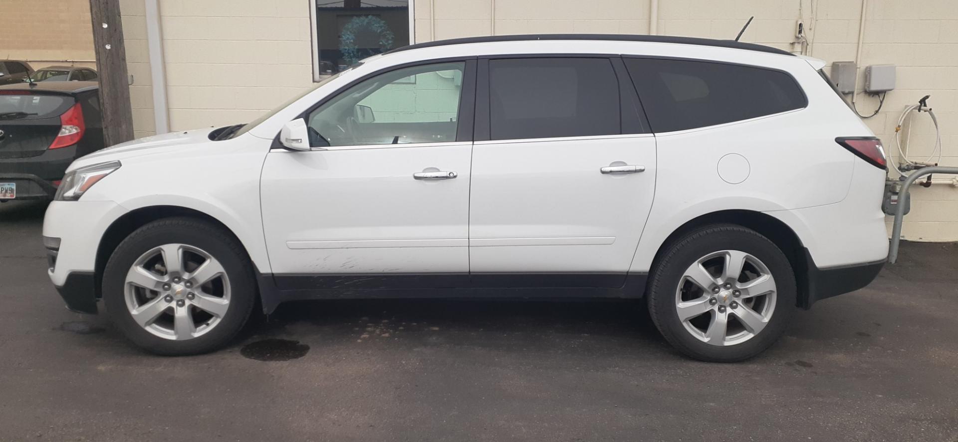 2017 Chevrolet Traverse (1GNKVGKD0HJ) , located at 2015 Cambell Street, Rapid City, SD, 57701, (605) 342-8326, 44.066433, -103.191772 - CARFAX AVAILABLE - Photo#0